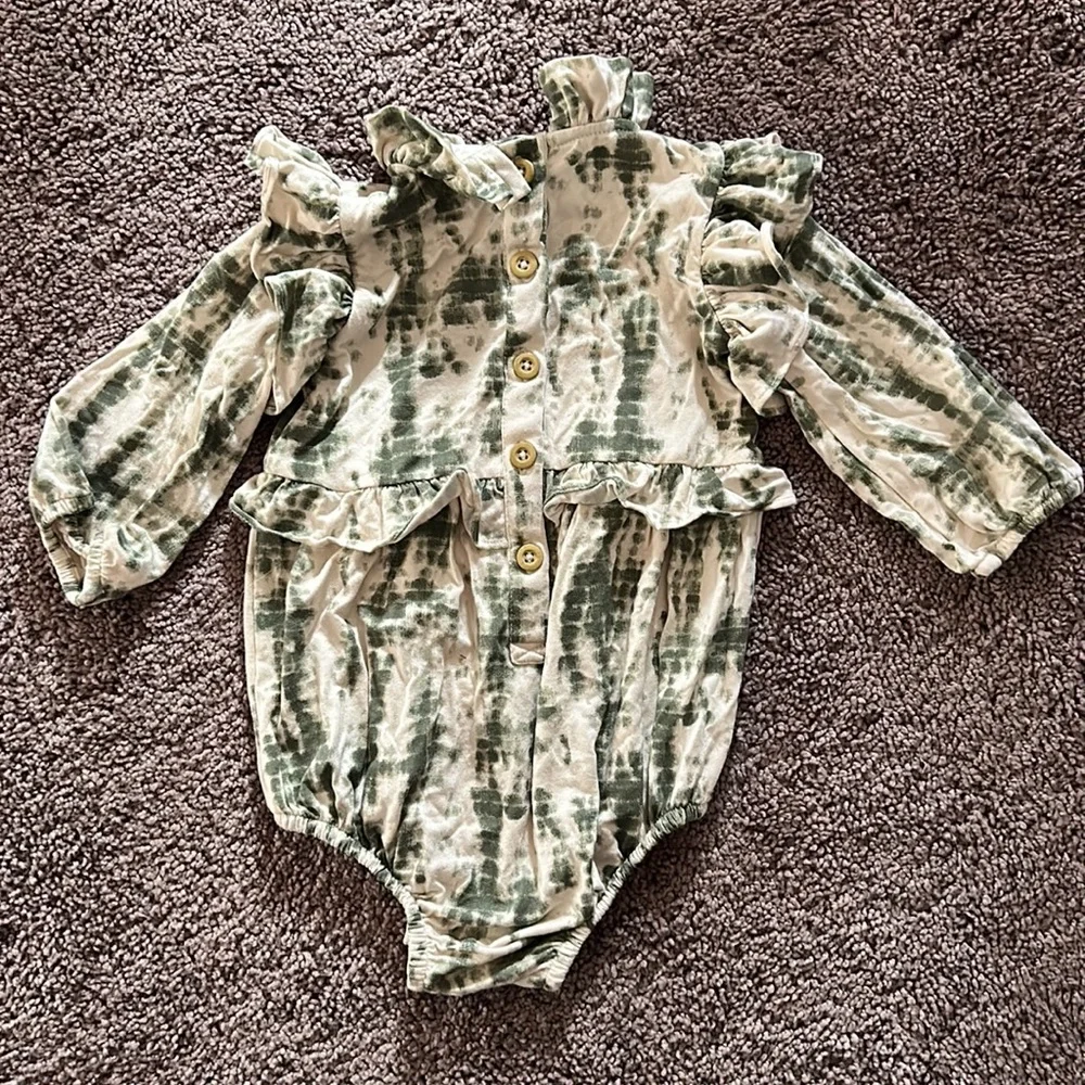 Kate Quinn the woods beechwood bamboo green shibori ruffle bubble 6/12m
